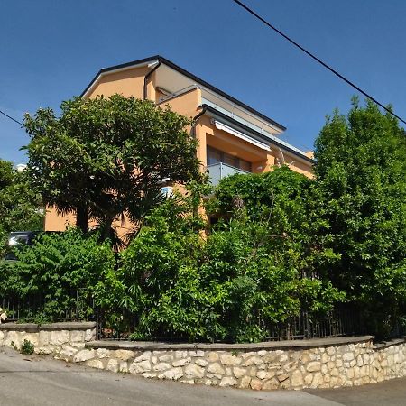 Vila Zdenka Apartmants Crikvenica Exterior photo