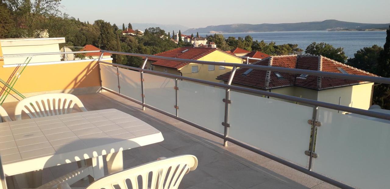 Vila Zdenka Apartmants Crikvenica Exterior photo